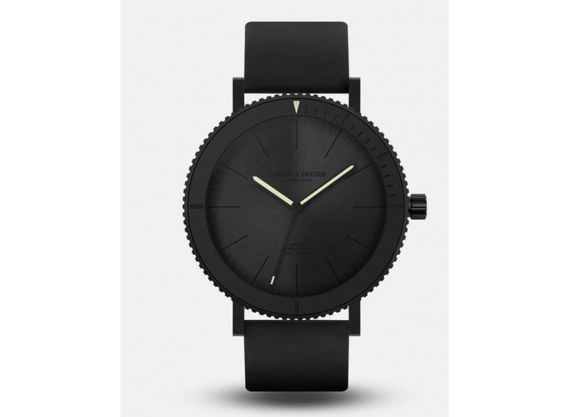 UR Aktiv Black-Black-Black