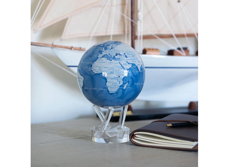 Moving Globe White-Blue