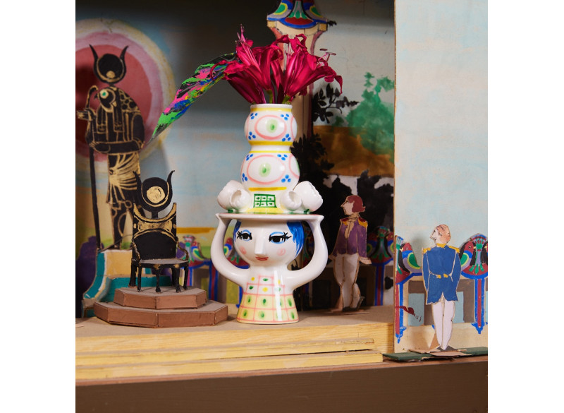 Lysestage Lady with hat H16 cm pink