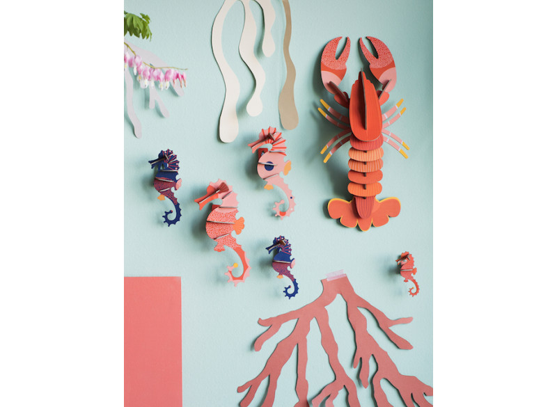 Totem Sea Horses Wall