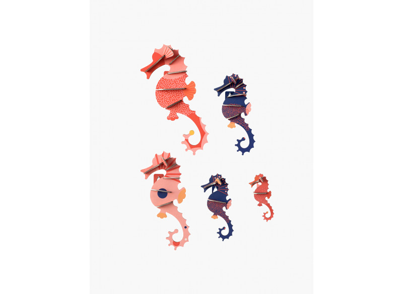 Totem Sea Horses Wall