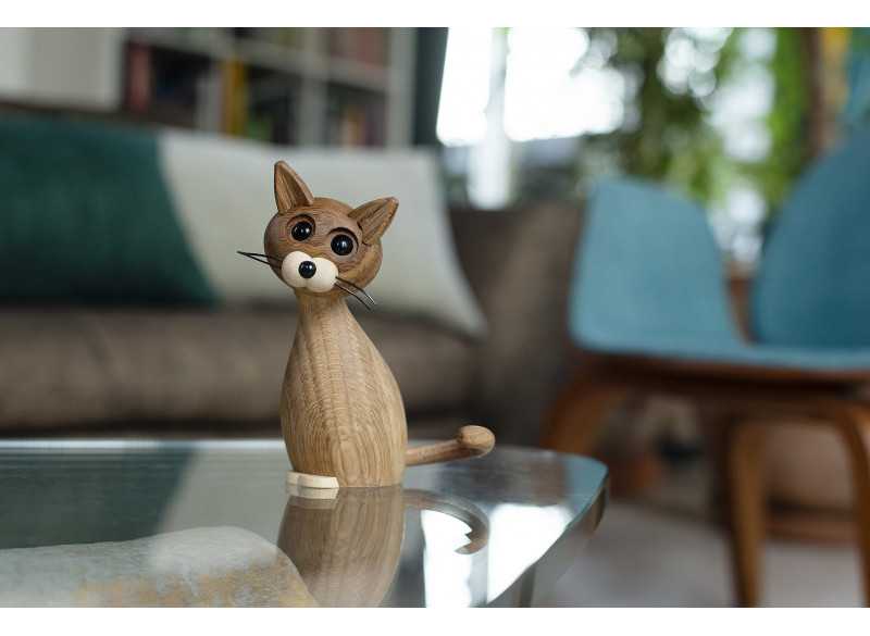 Katten Lucky egetræ